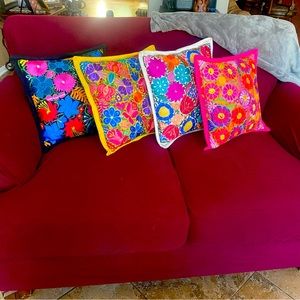 COPY - Bundle of 4 Gutemalteco hand embroidered cushion cover.